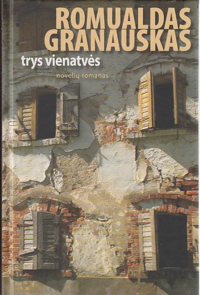 trys vienatvės