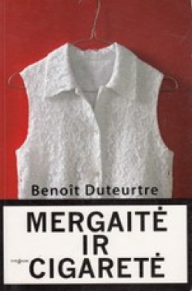 Mergaitė ir cigaretė