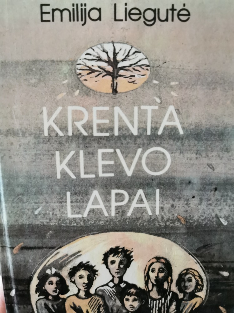 Krenta klevo lapai
