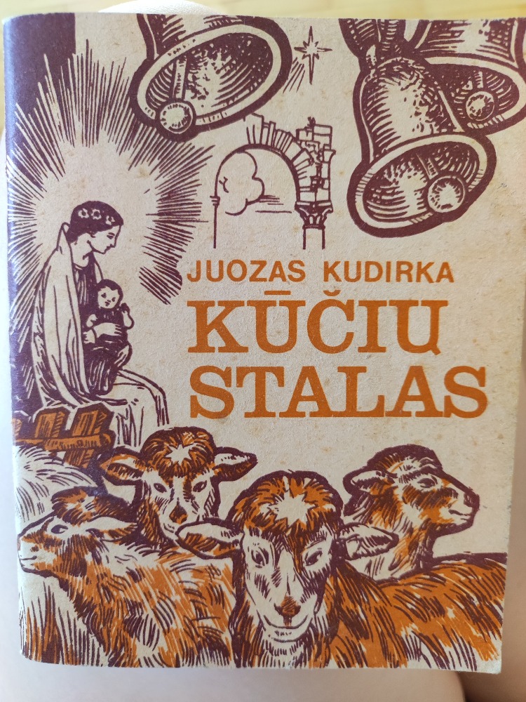 Kūčių stalas