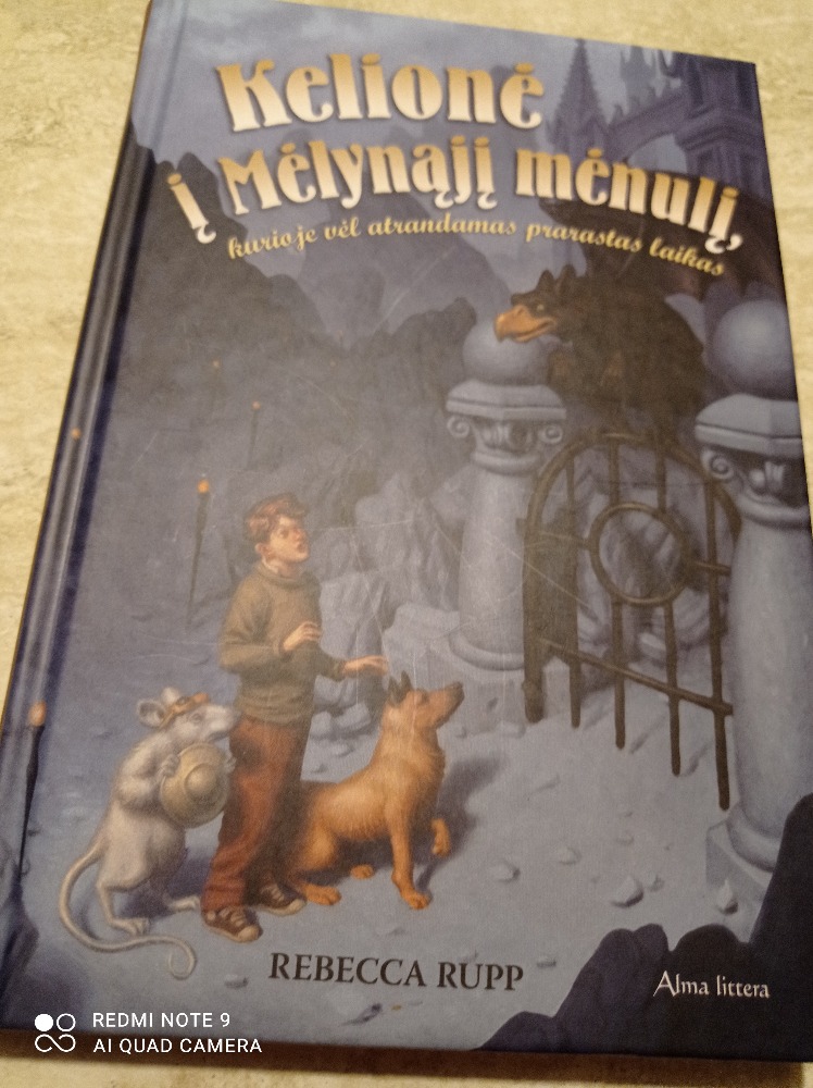 Kelionė į mėlinajį mėnulį