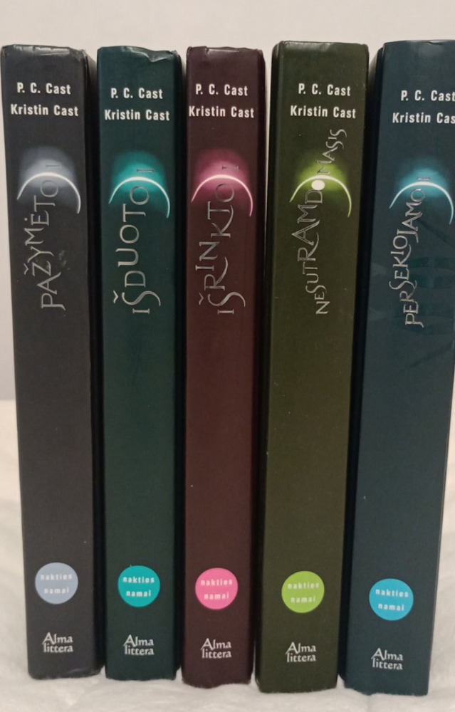 Ciklo „Nakties namai“ 1-5 knygos