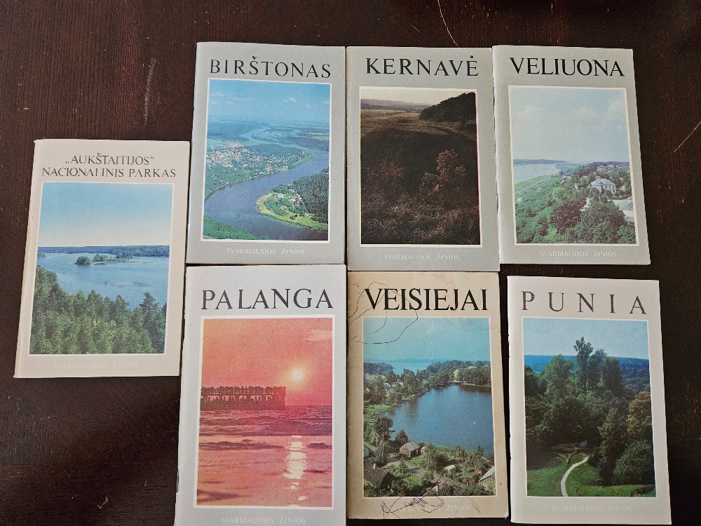 7 knygelių komplektas