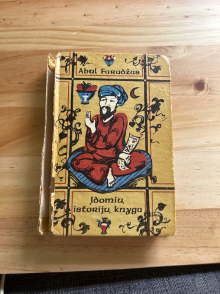 Įdomių istorijų knyga
