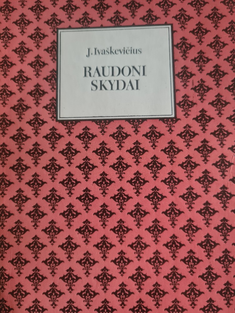 Raudoni skydai