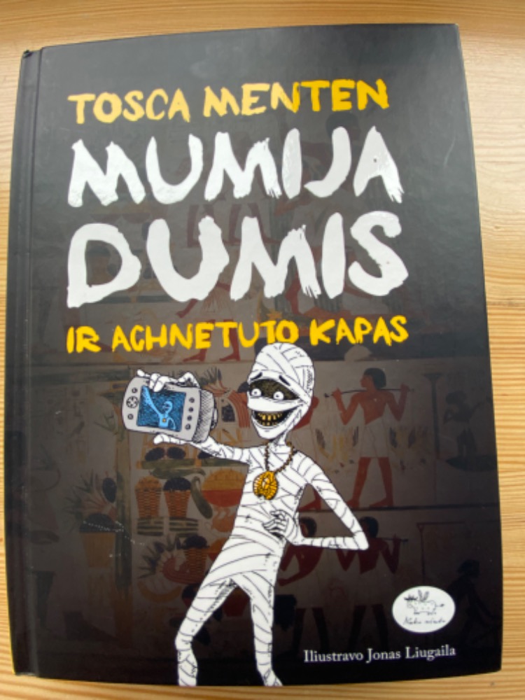 Mumija Dumis ir Achnetuto kapas