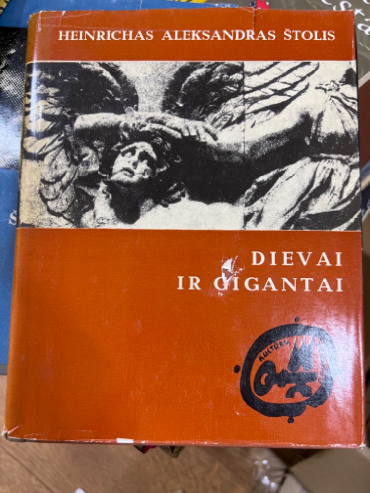 Dievai ir gigantai