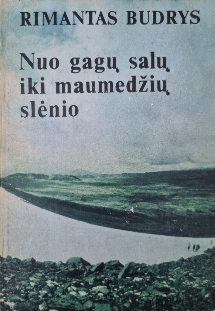 Nuo gagų salų iki maumedžių slėnio