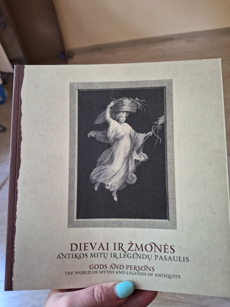 Dievai ir žmonės 