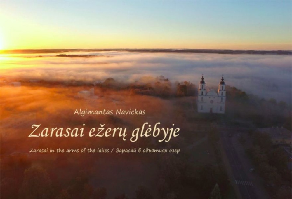 Zarasai ežerų glėbyje