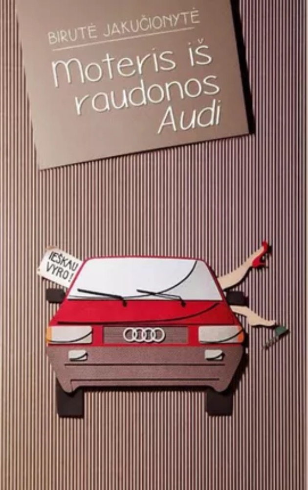 Moteris iš raudonos Audi