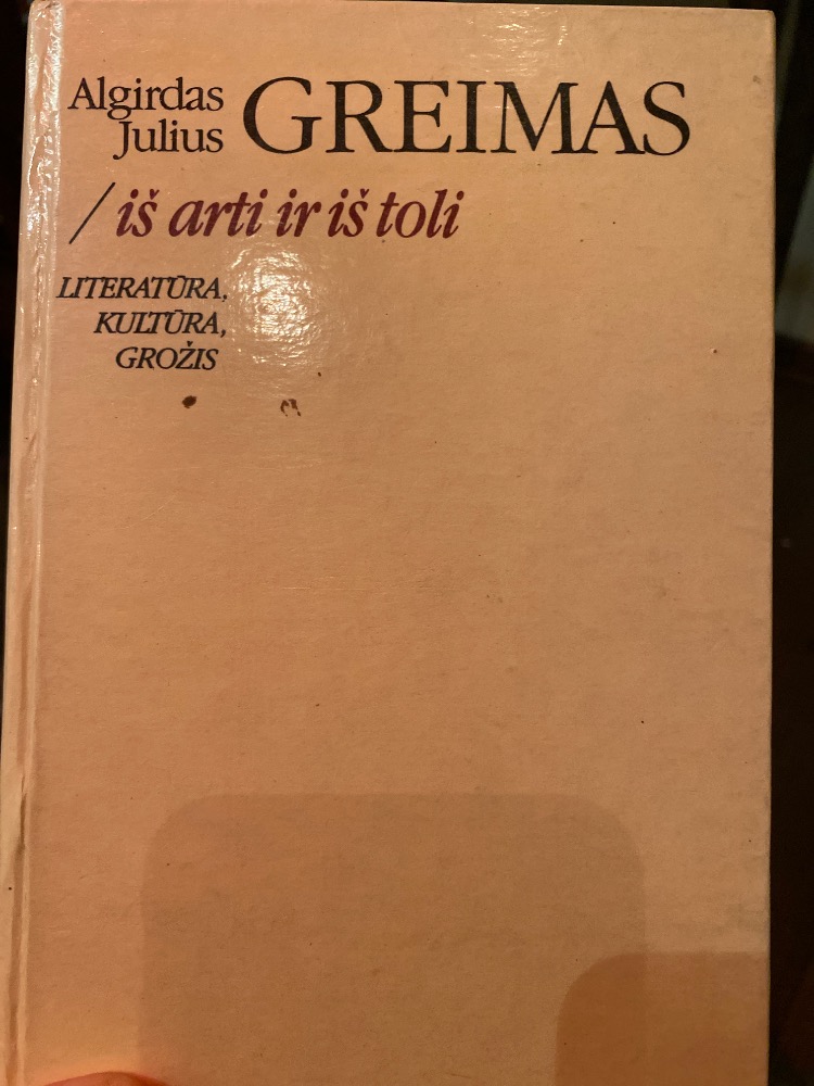 Iš arti ir iš toli