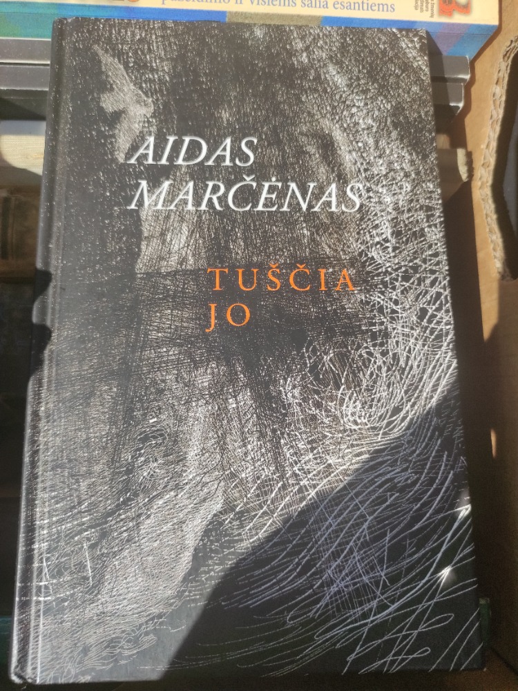 Tuščia jo