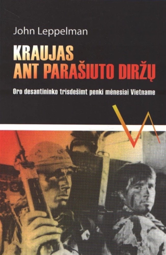 Kraujas ant parašiuto diržų