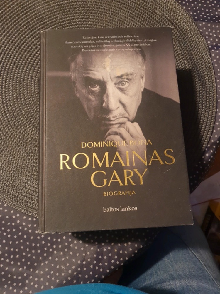 Romainas Gary biografija