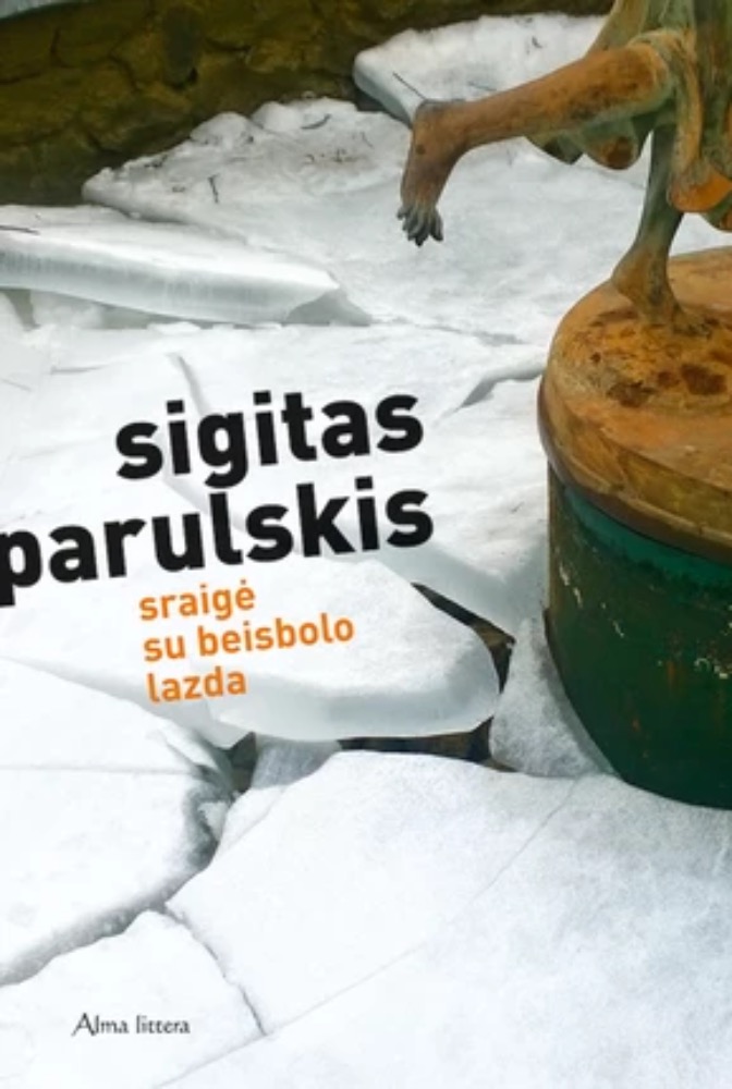 Sraigė su beisbolo lazda