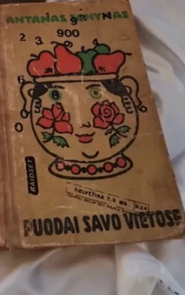 Puodai savo vietose