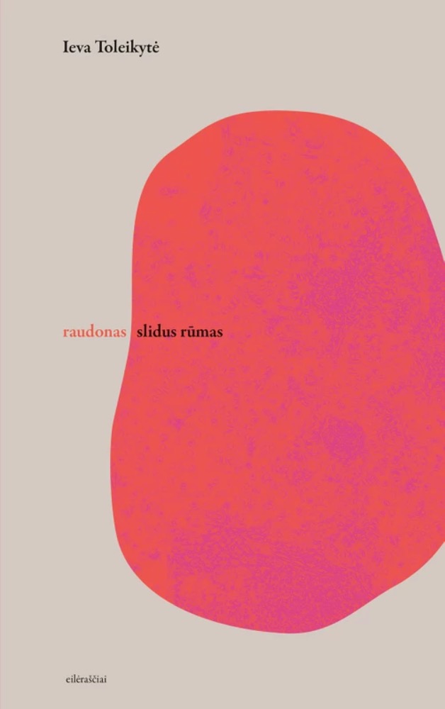 Raudonas slidus rūmas