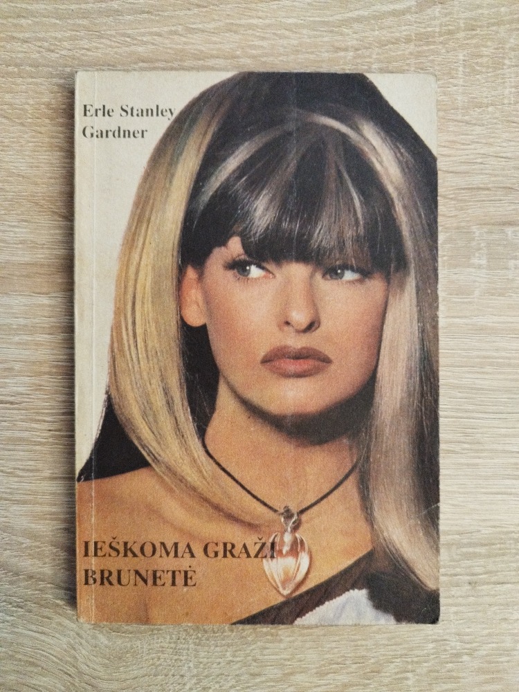 Ieškoma graži brunetė